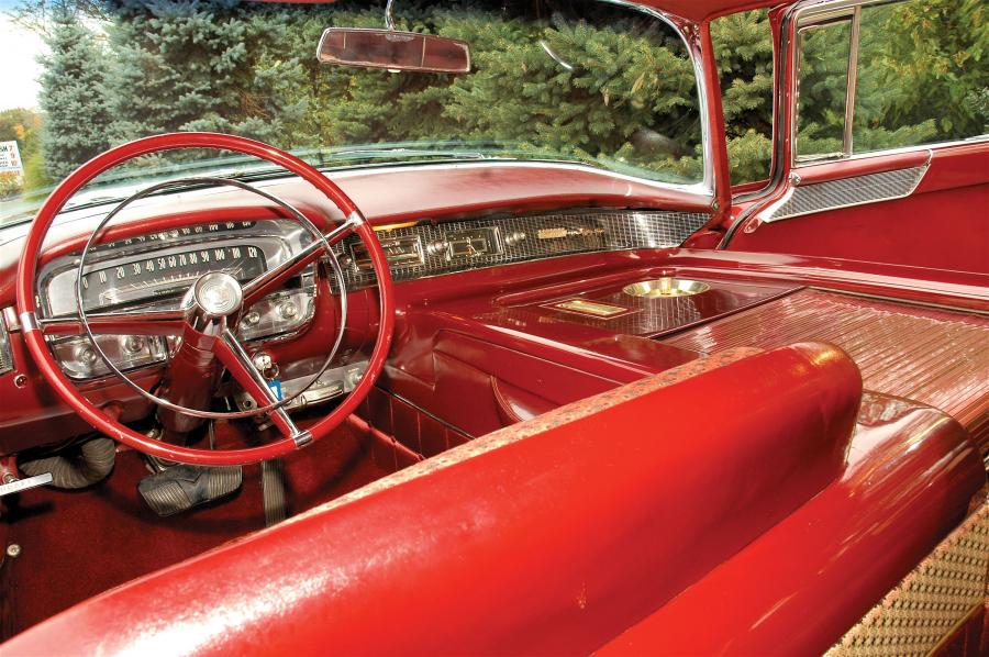  Cadillac Maharani Special Motorama Show Car 1956 года  (фото 4 из 27)